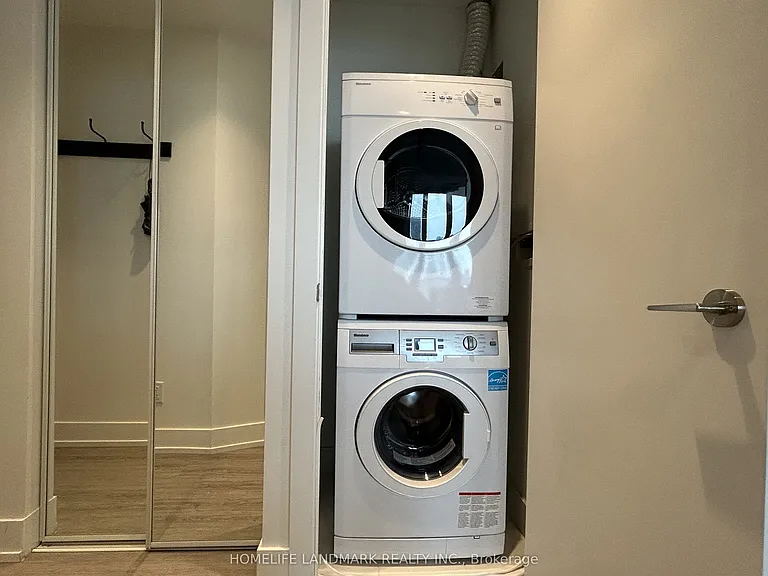 7 Grenville St #3410 — Photo 7