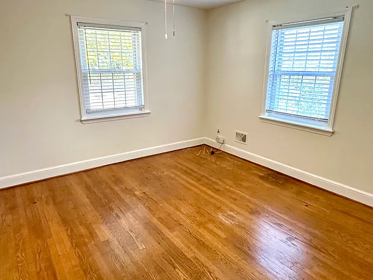 120 Cox Ave #4 — Photo 8