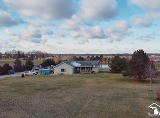 9121 Summit St, Erie, MI 48133