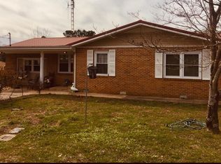 108 Parsonage Ln, Winchester, TN 37398