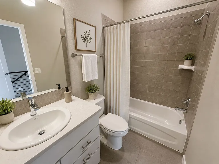 78 Cheyenne Blvd — Photo 33