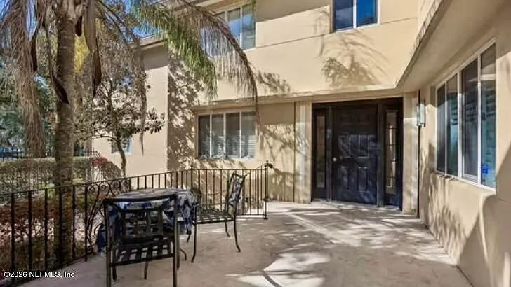 2159 Riverside Ave #7 — Photo 3