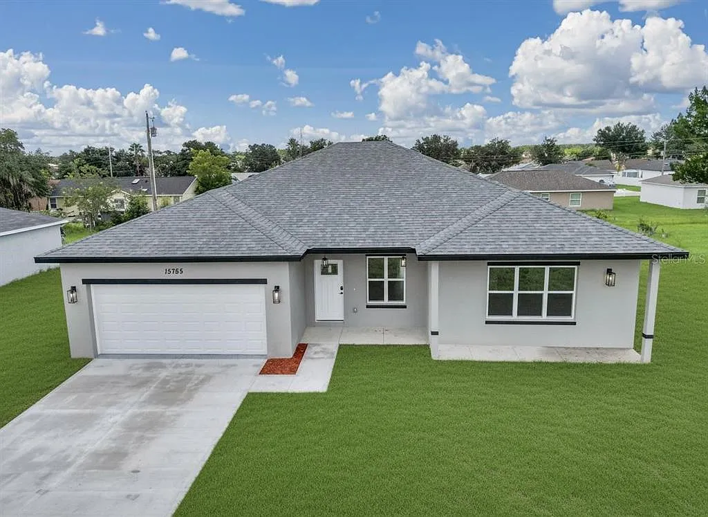 4 bed, 2.5 bath, 1816 sqft, $2,100 — Photo 1