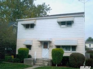 23 Sullivan Ave, Farmingdale, NY 11735
