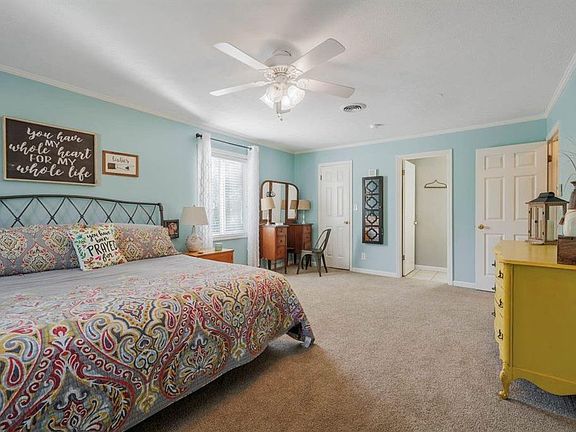 2nd image of 3517 Woodlane Dr