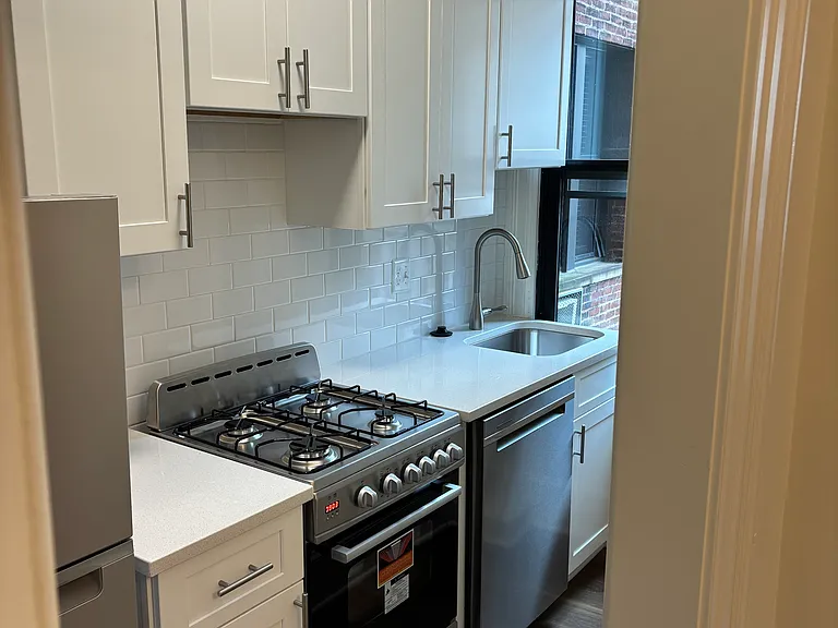 1101 L St NW #306 — Photo 6
