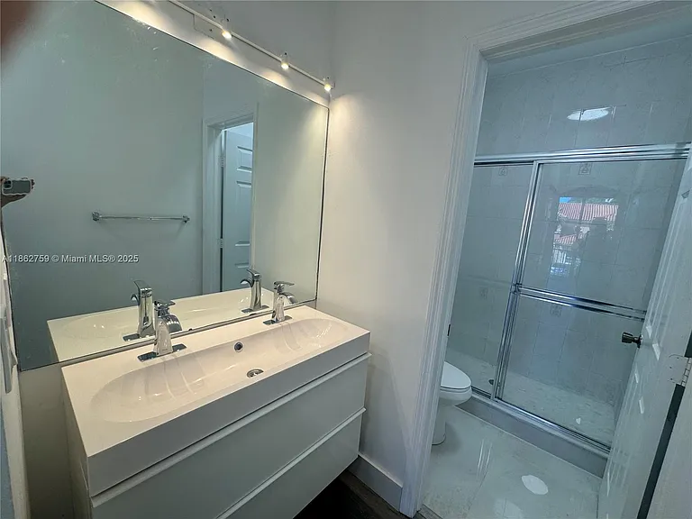 5004 S Harbor Isles Dr — Photo 7