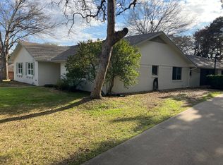840 Deer Ridge Dr, Woodway, TX 76712