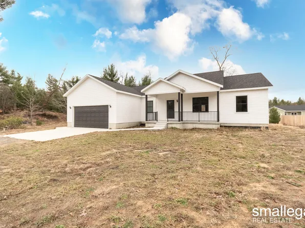 525 Ramona St, Twin Lake, MI 49457