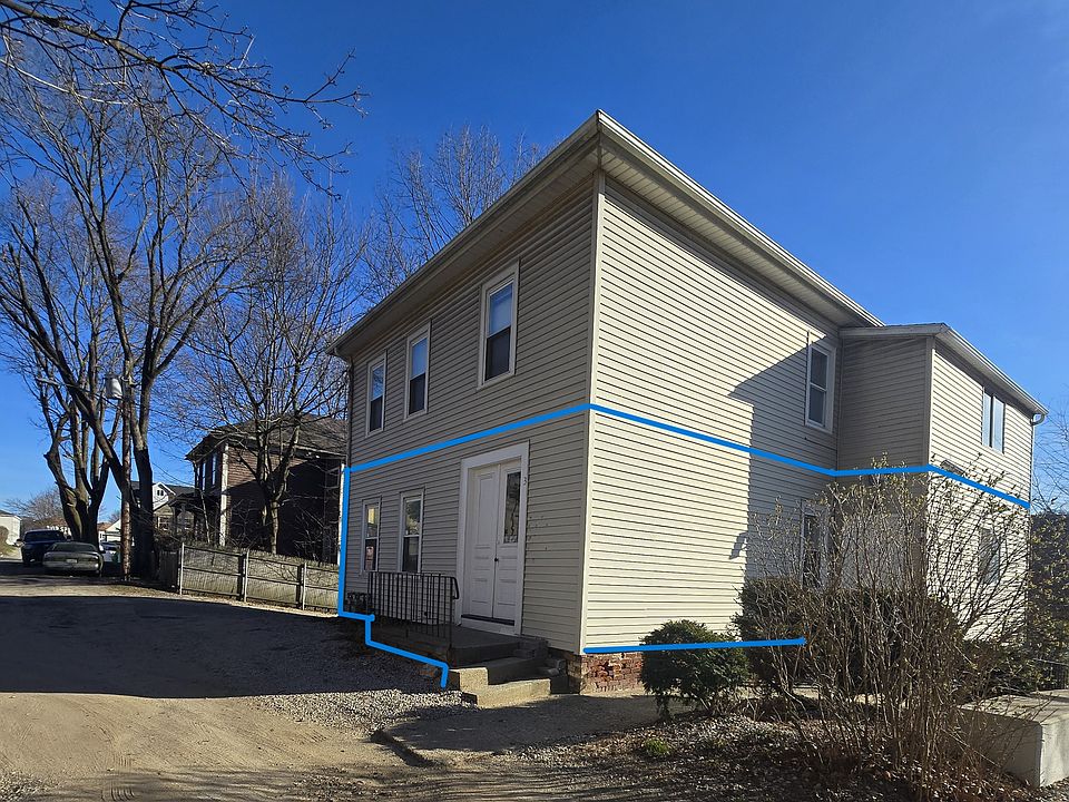 1st image of 3 Maxwell Ct #1