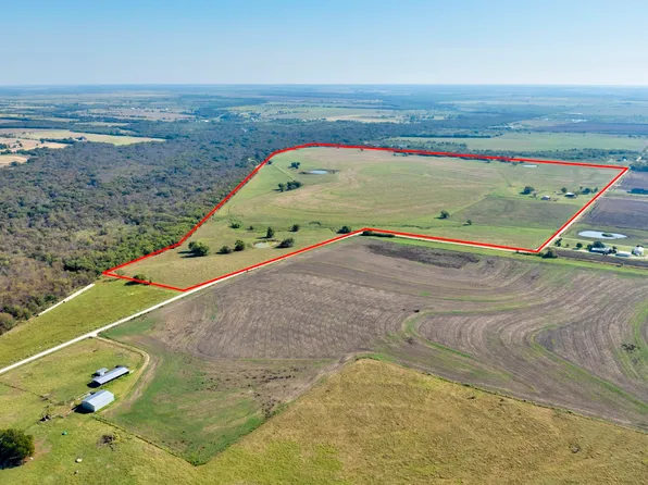 831 Baker Rd, Pilot Point, TX 76258