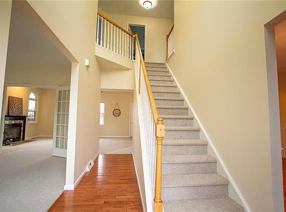 4th image of 6648 Carmel Dr