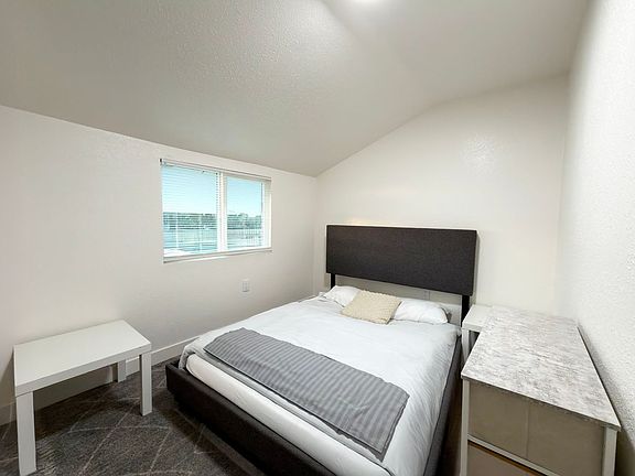 5th image of 734 N Loma Vista Dr #736-B
