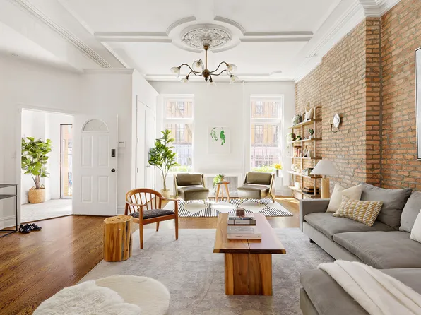 449 Bergen Street image 1 of 17