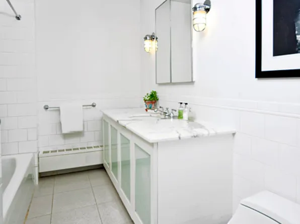 161 Grand Street image 1 of 8