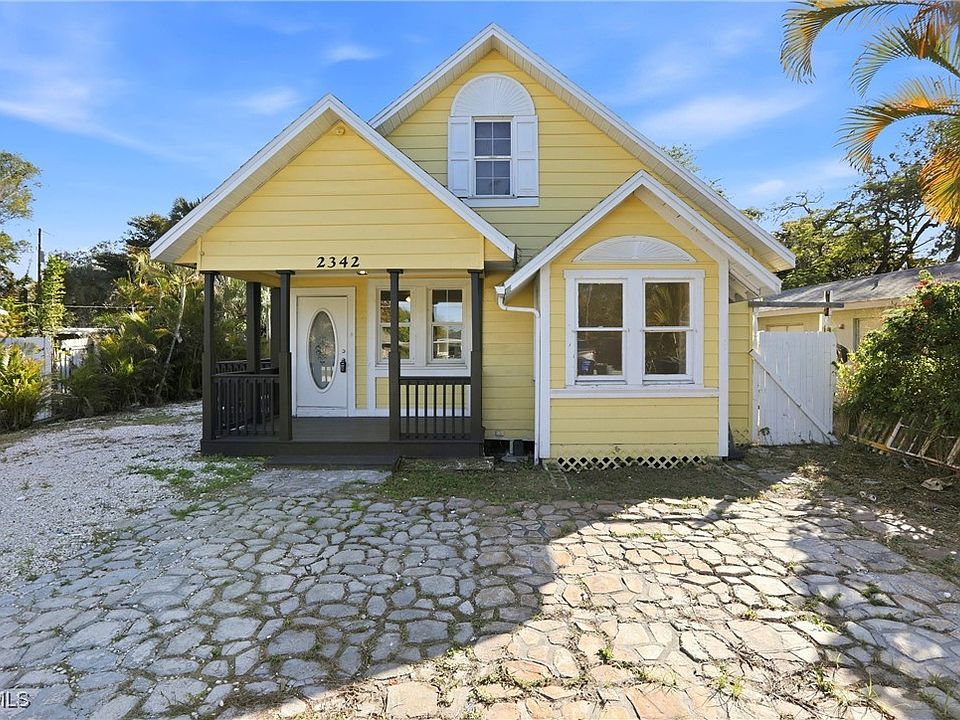 1st image of 2342 Stella St