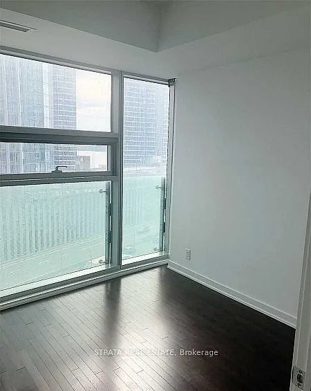 14 York St #902 — Photo 18
