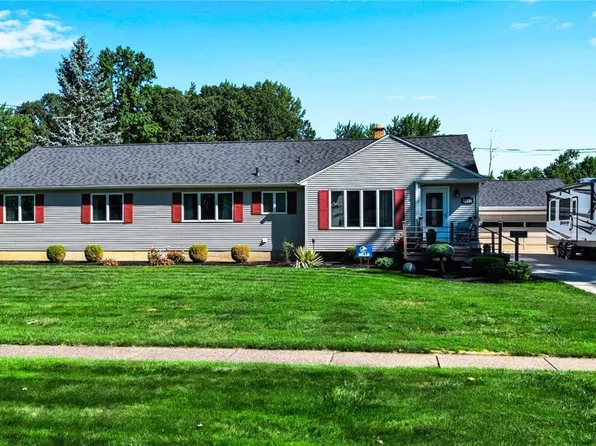 1662 Forbes St, North Tonawanda, NY 14120