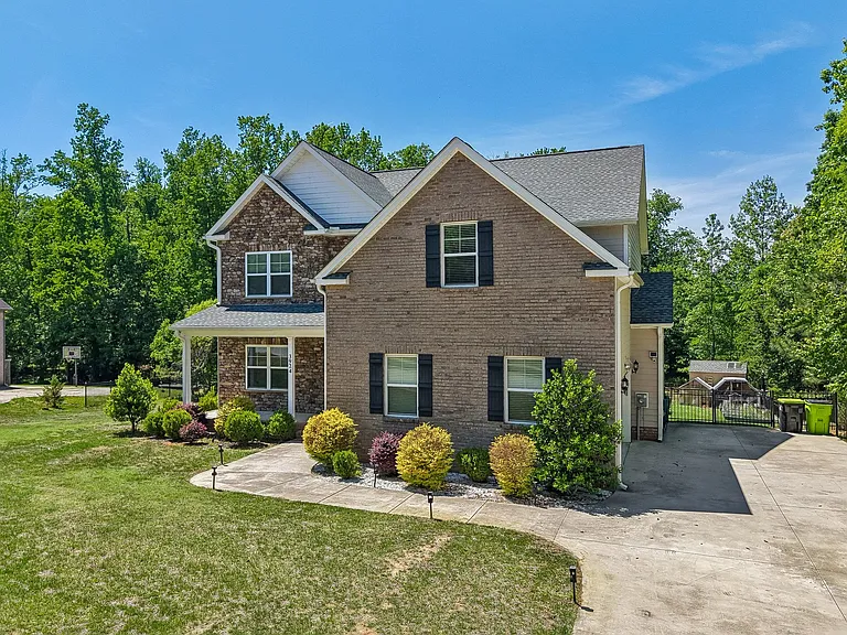 3924 Fox Grove Trl — Photo 26
