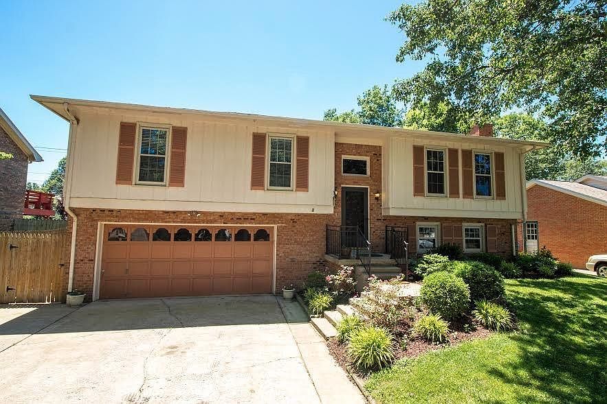 1st image of 448 Lamont Dr