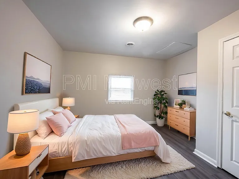 524 W 23rd St #2 — Photo 16