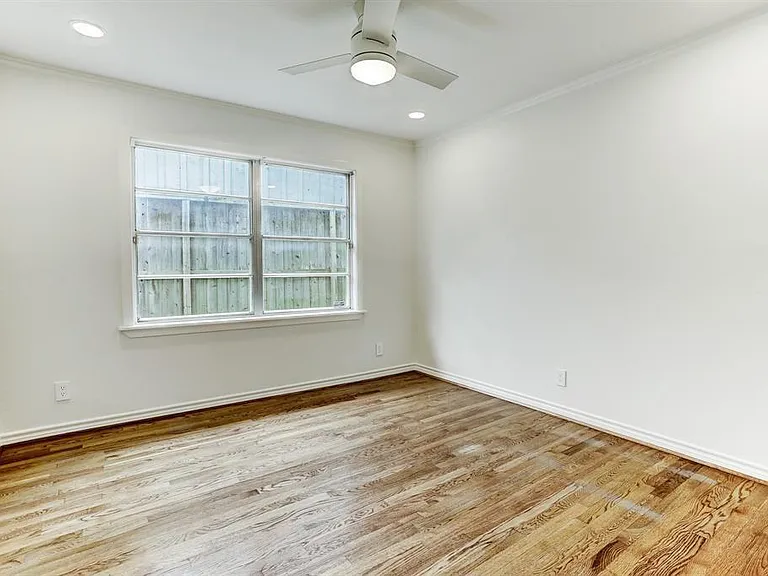 5429 Lincrest Ln — Photo 6