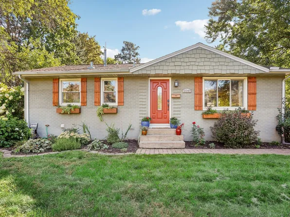 2549 Cedar Crown Dr, Minnetonka, MN 55305