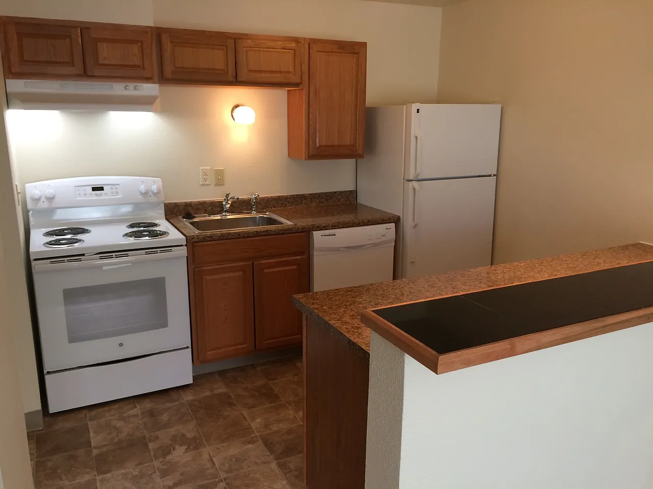 Fir Haven Apartments — Photo 1