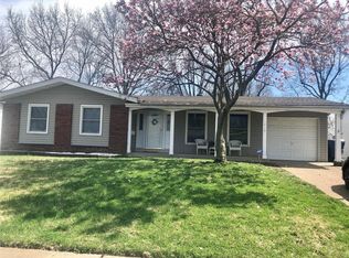 1410 Bluefield Dr, Florissant, MO 63033