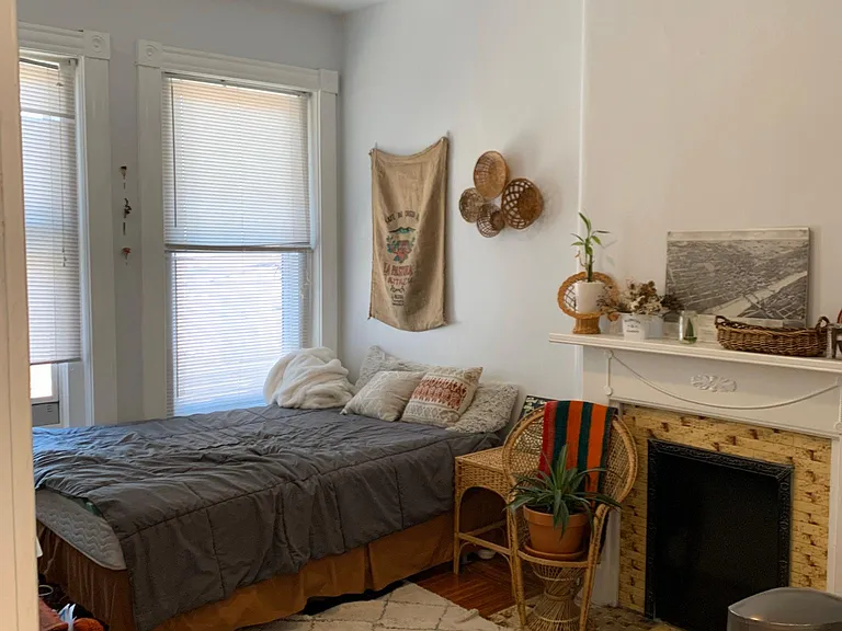 223 W Hill St #2 — Photo 3