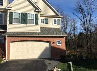 298 Deepdale Dr, Kennett Square, PA 19348