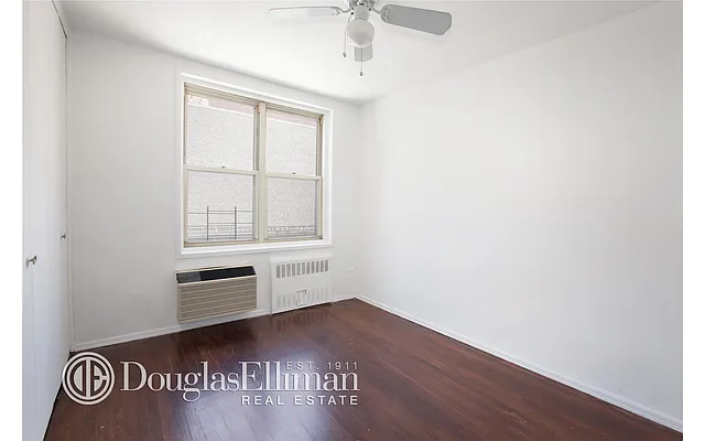 Sold by Douglas Elliman | media 16