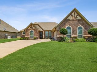 3609 Abes Landing Dr, Granbury, TX 76049