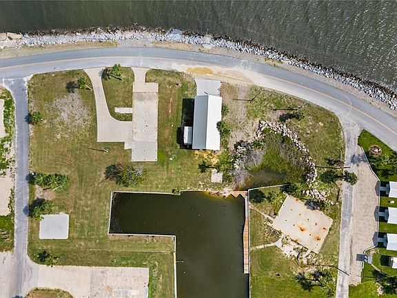 3rd image of 758 Main St Lot 4