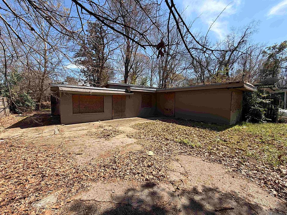 1st image of 3250 Elm Dr