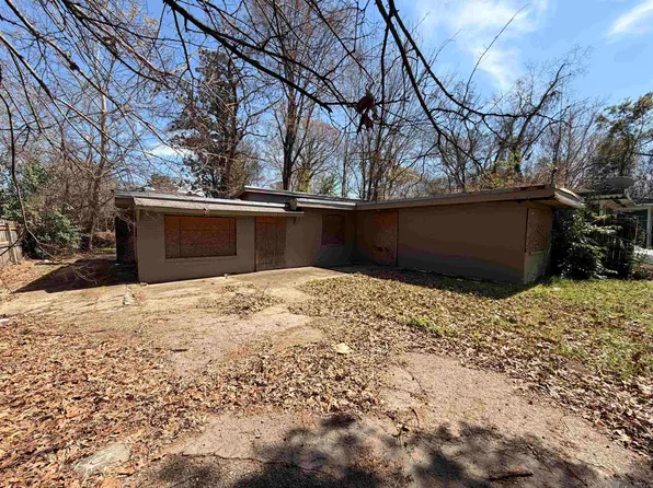 3250 Elm Dr, Baton Rouge, LA 70805