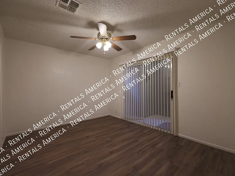 9029 W Elm St #8 — Photo 17