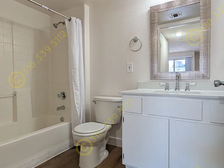 831 Alpine St #203 — Photo 36