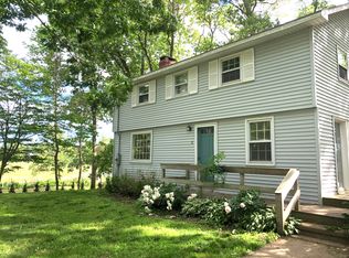8 Boulder Ln, Madison, CT 06443