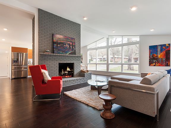 5th image of 2503 Avalon Cir