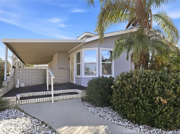 930 Santa Victoria St, Hemet, CA 92543