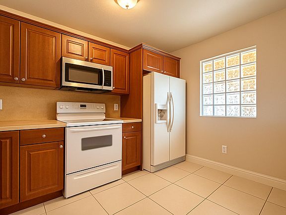 4th image of 4137 Skyline Blvd APT 5