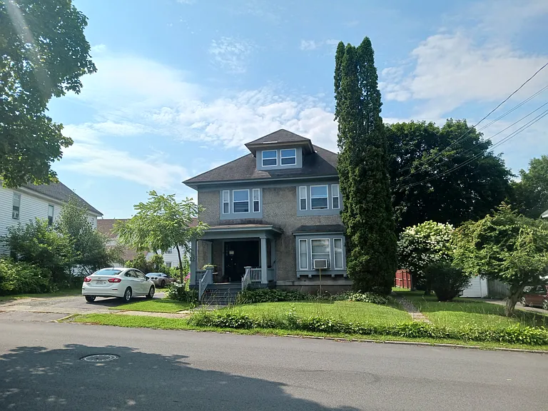 12 5th Ave — Photo 25
