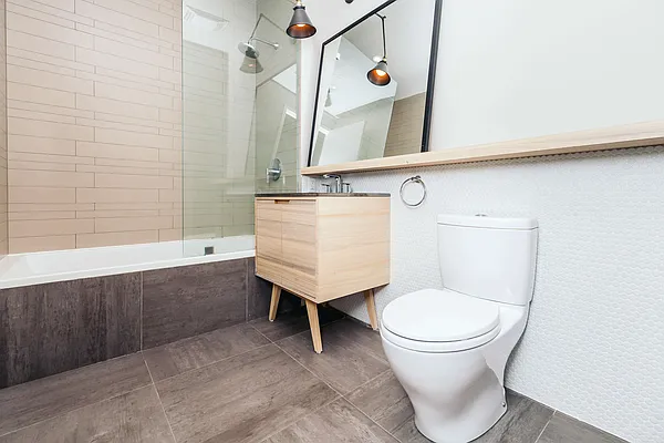 Rented by Nooklyn NYC LLC | media 53