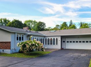98 S Mountain Rd, Pittsfield, MA 01201