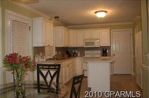 2nd image of 405 Selby Ct