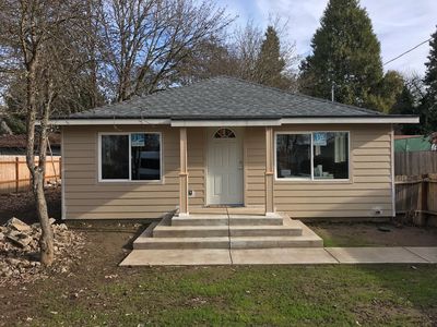 1411 Maple Ln, Grants Pass, OR, 97527
