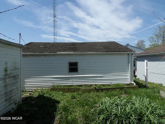 4th image of 616 N Rosedale Ave