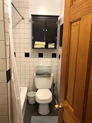 Rented by Yoo Dotan, LREB | media 17