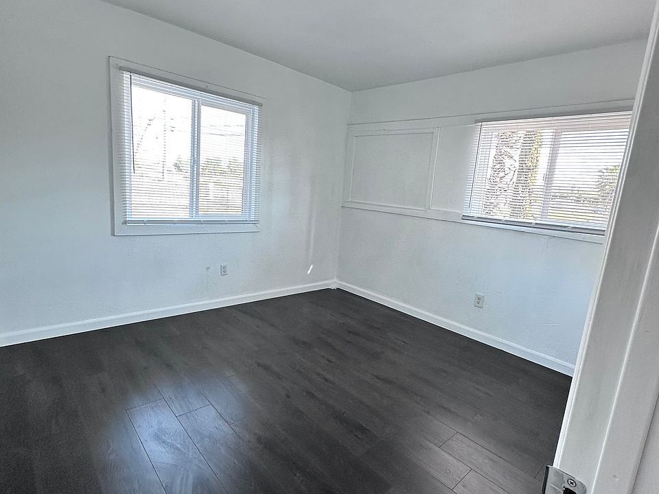 1st image of 23510 W Ellis Ave